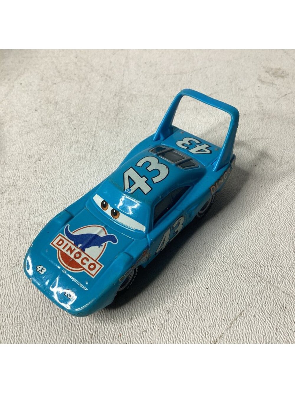 Disney Pixar Cars The King/Dinoco Diecast Toy Vehicle/Figure